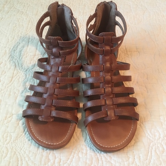 arizona jeans co sandals